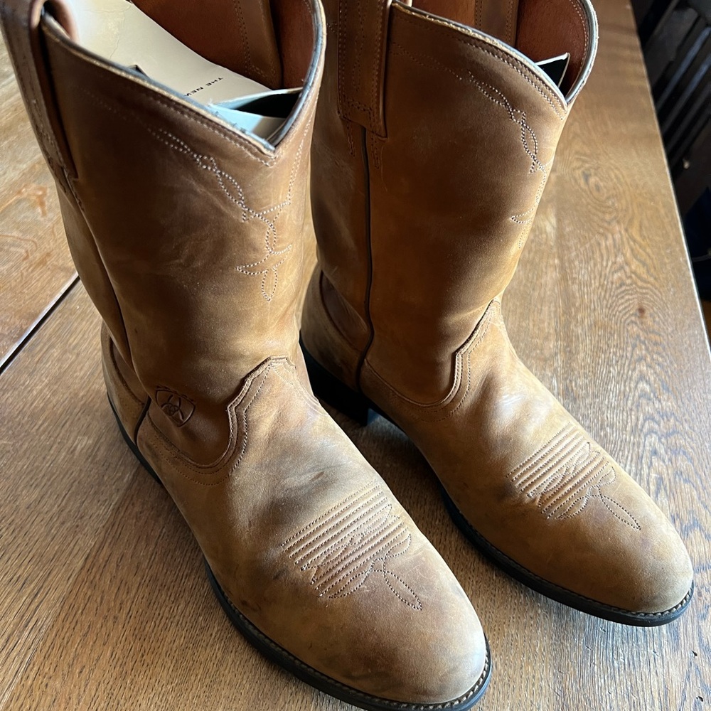 Ariat Brown Leather Boots  US 10B